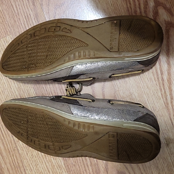 Sperry - Picture 4 of 5